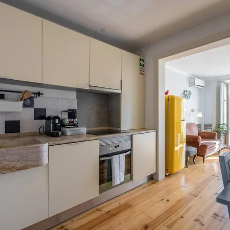 Charming In The Heart Of Lissabon