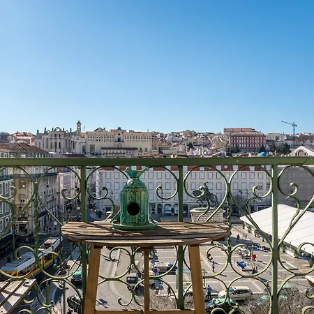 Charming In The Heart Of * Lissabon