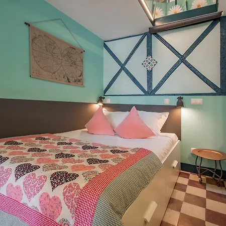 Charming In The Heart Of Lissabon